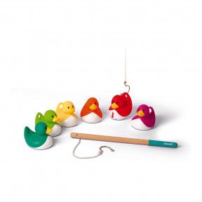 Holzspielzeug für Kinder im Alter von zwei bis drei Jahren - Janod