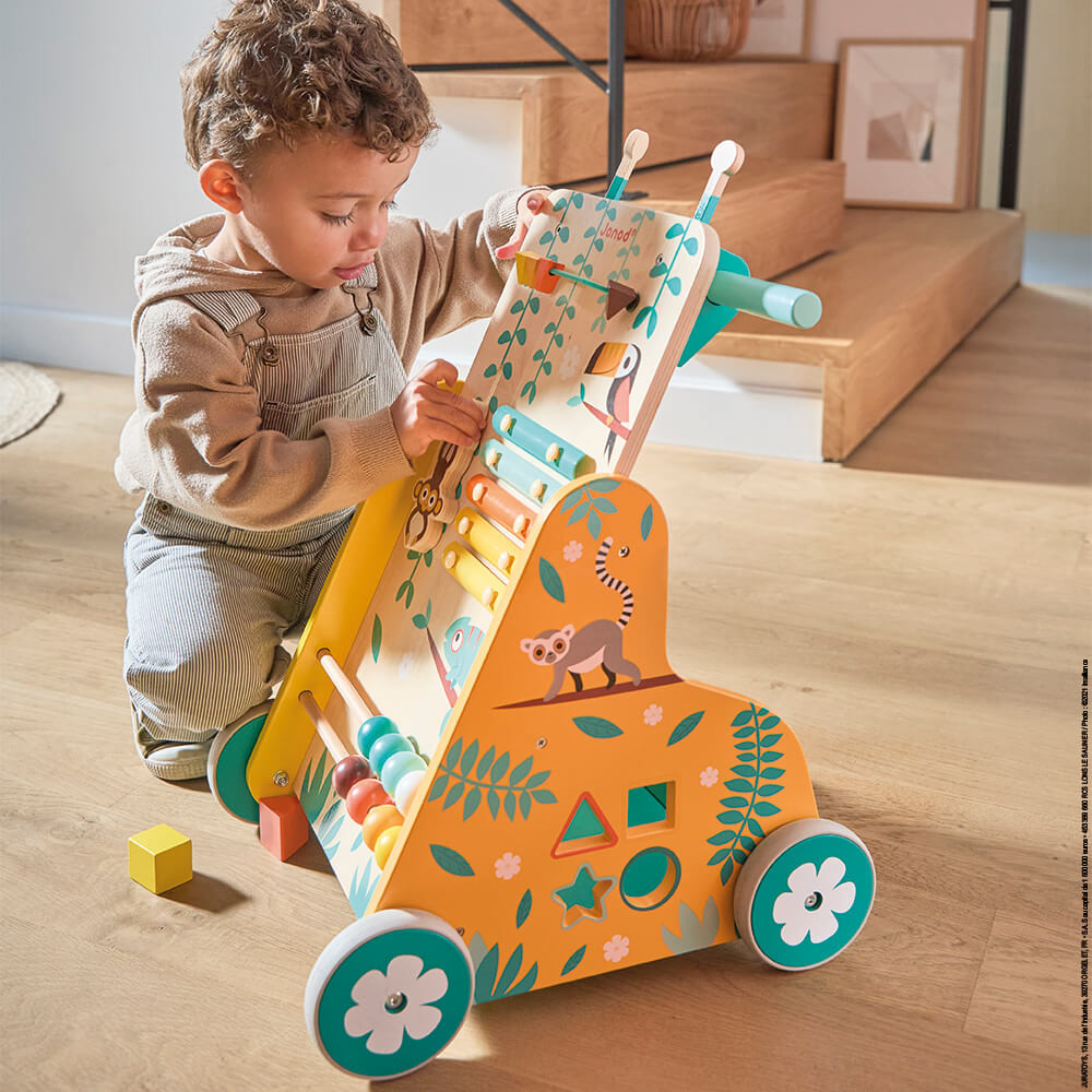 Quel chariot de marche choisir pour votre enfant Janod